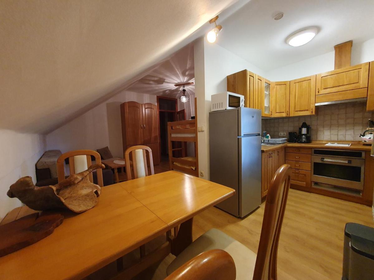 Miskar Rooms Cerknica Zimmer foto